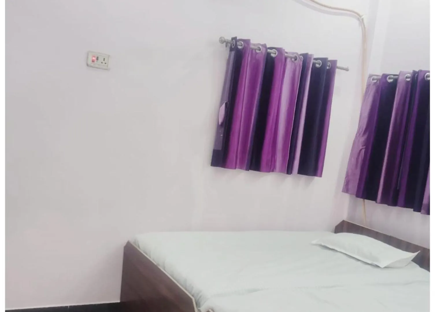 Homestay Hotel Ramashish Kutir Varanasi Near Kashi Vishwanath Temple & Ganga Ghat #Fully Air Conditioning #Free Wi-Fi #Restaurant #Parking #Room Service #Premium Hotel In Varanasi India